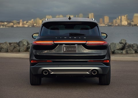 The rear lighting of the 2023 Lincoln Corsair® SUV spans the entire width of the vehicle. | Rydell Lincoln in Independence IA