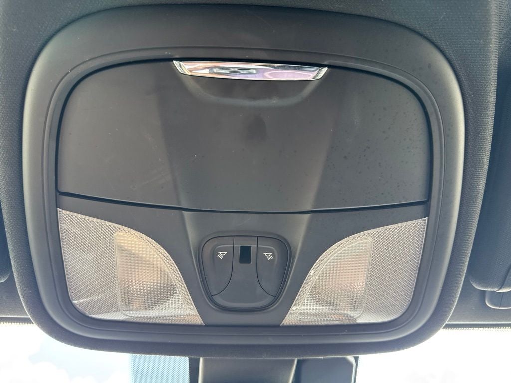 2016 Chrysler 200 S