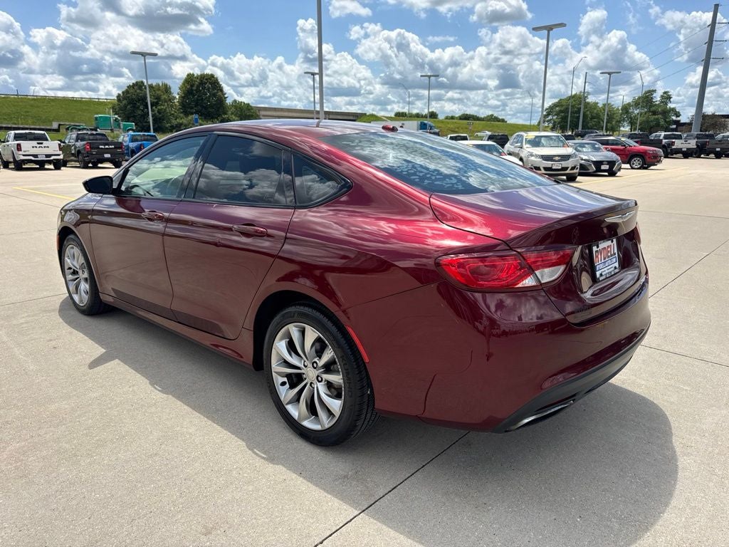 2016 Chrysler 200 S