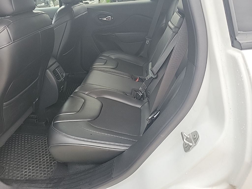 2019 Jeep Cherokee Altitude