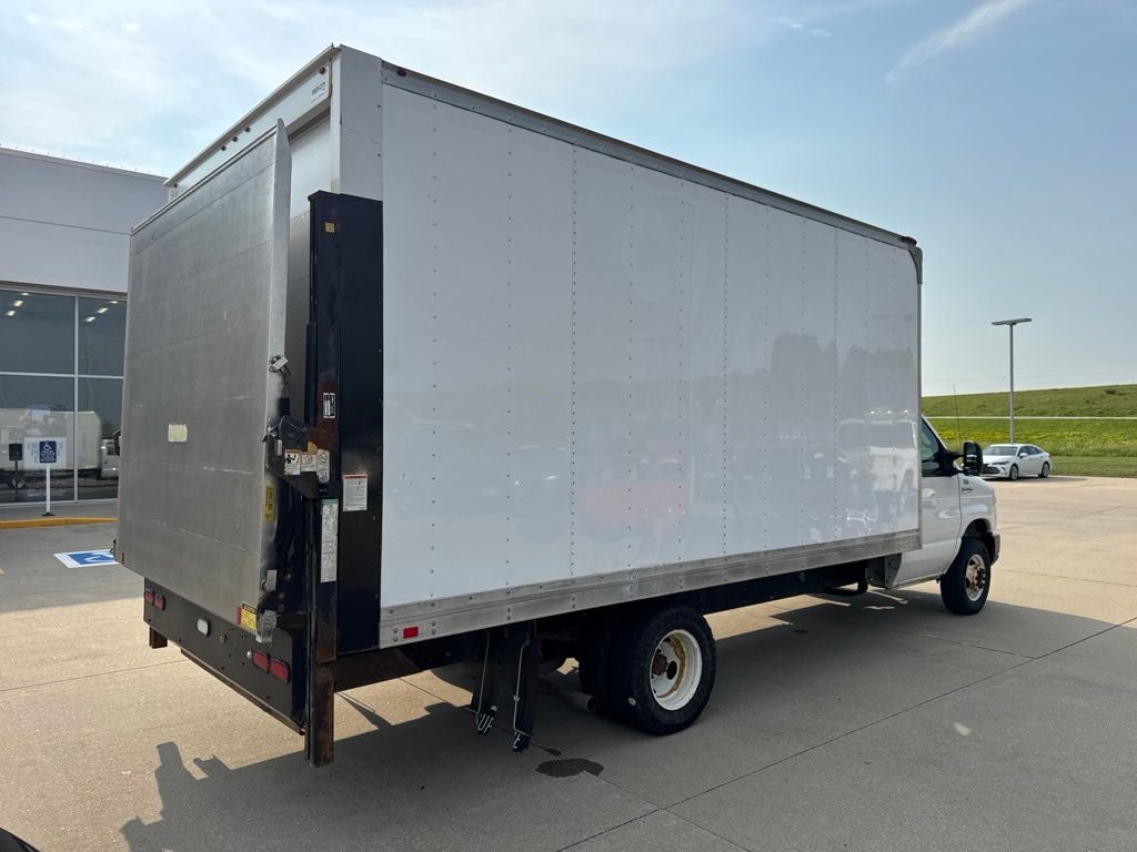 2018 Ford E-350SD Base Cutaway