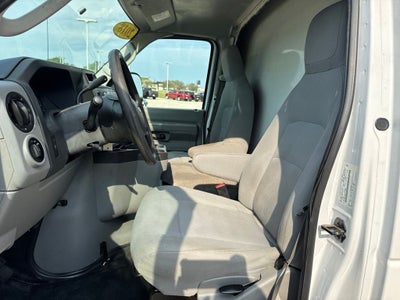 2018 Ford E-350SD Base Cutaway