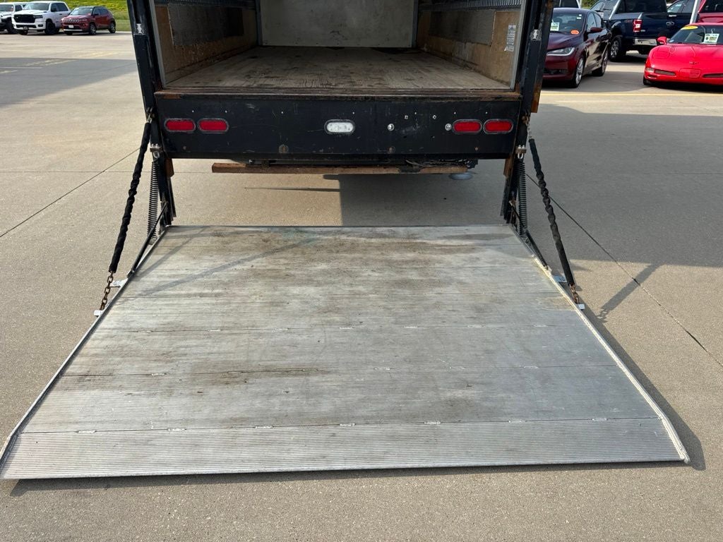 2018 Ford E-350SD Base Cutaway