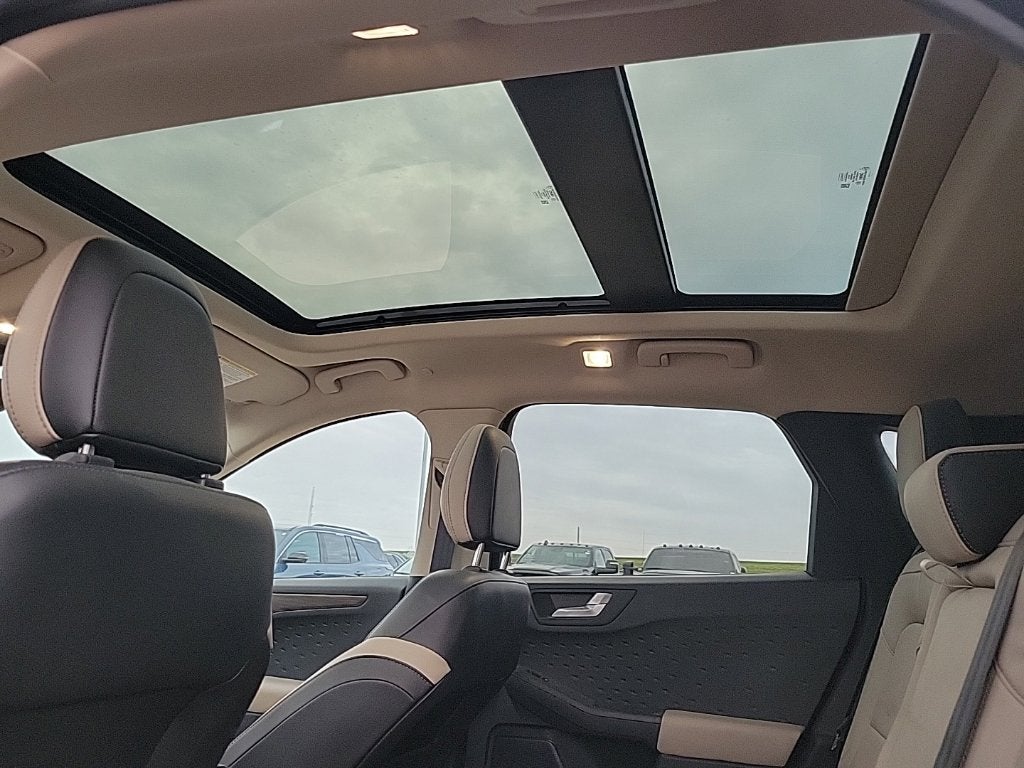 2020 Ford Escape Hybrid Titanium