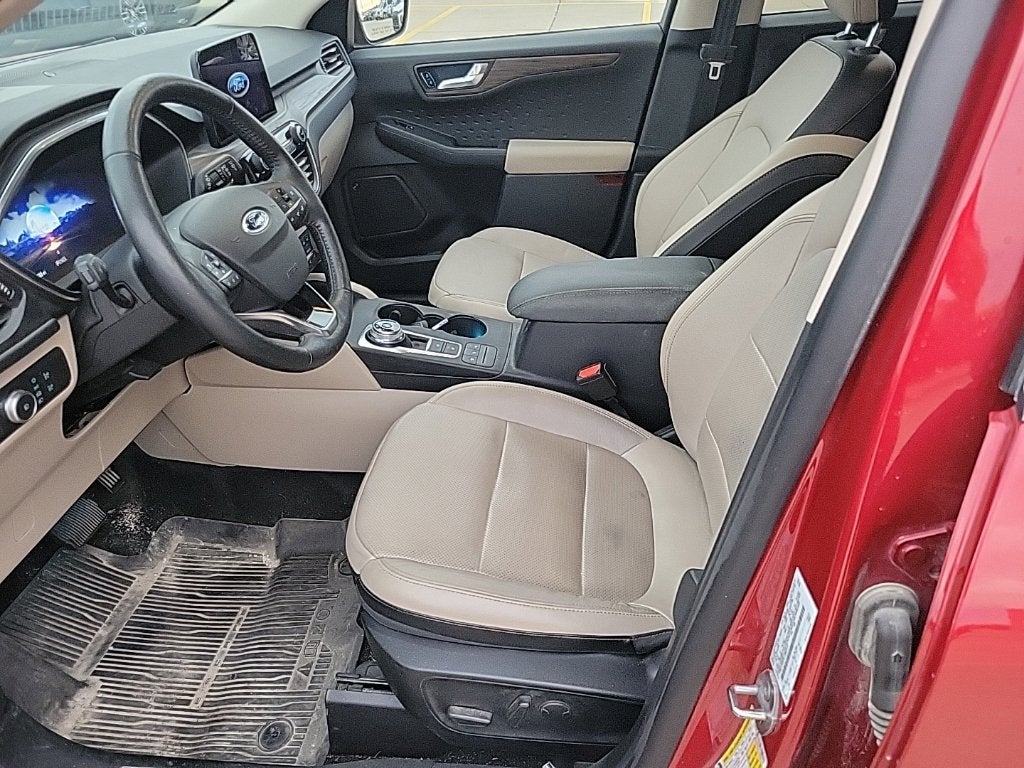 2020 Ford Escape Hybrid Titanium