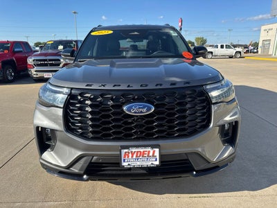 2025 Ford Explorer ST-Line