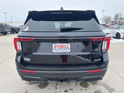 2025 Ford Explorer ST-Line