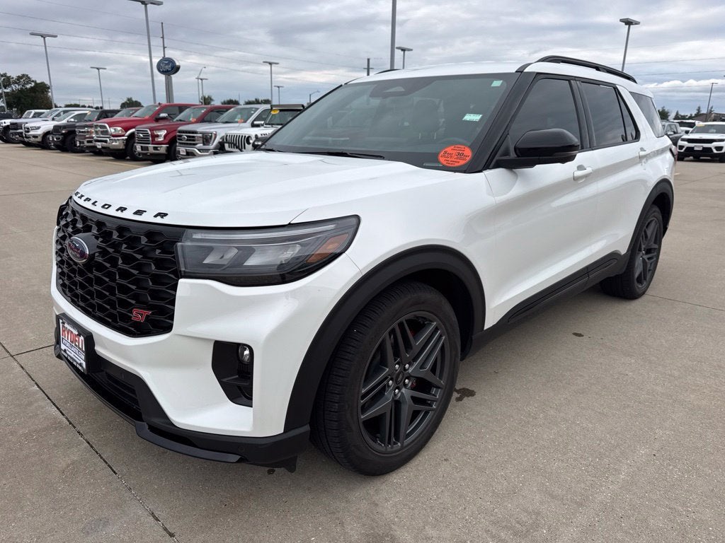 2025 Ford Explorer ST