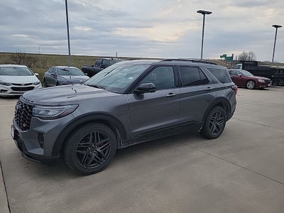 2025 Ford Explorer ST
