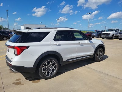2025 Ford Explorer Platinum