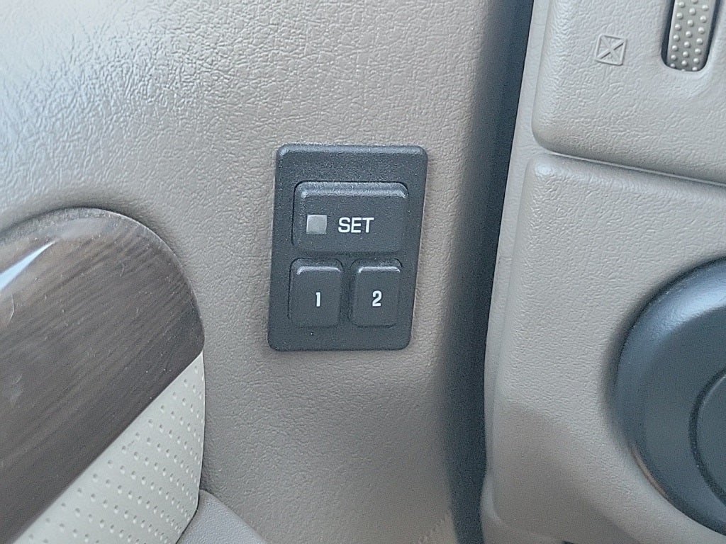 2004 Ford Explorer Eddie Bauer