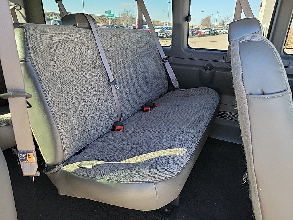 2025 Chevrolet Express 3500 LT Passenger