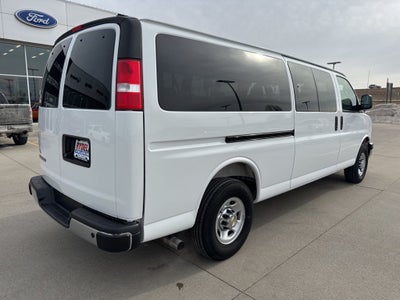 2025 Chevrolet Express 3500 LT Passenger