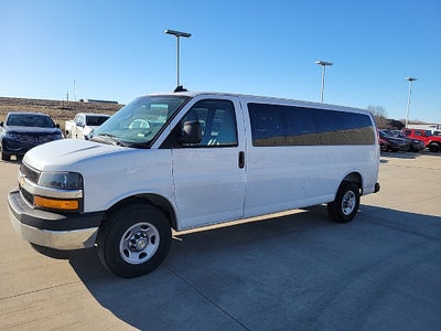 2025 Chevrolet Express 3500 LT Passenger