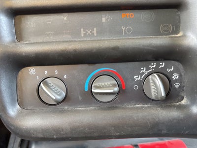 2009 Chevrolet C 4500 C 4500 BOX TRUCK