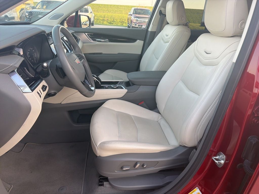 2024 Cadillac XT6 Premium Luxury