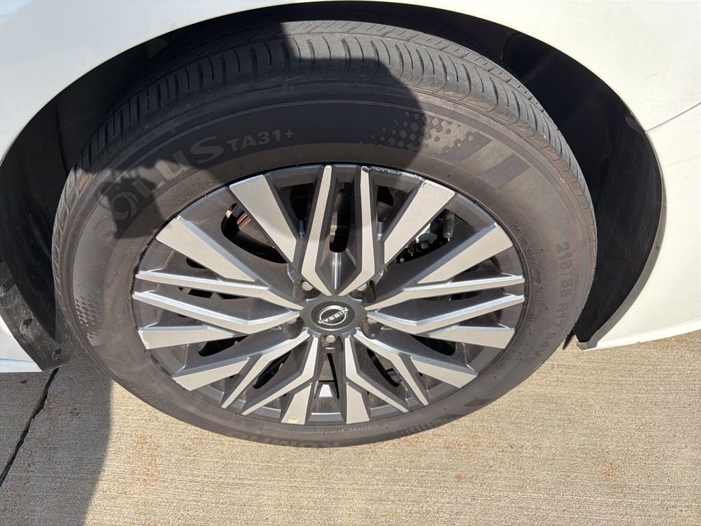 2025 Nissan Altima 2.5 SV