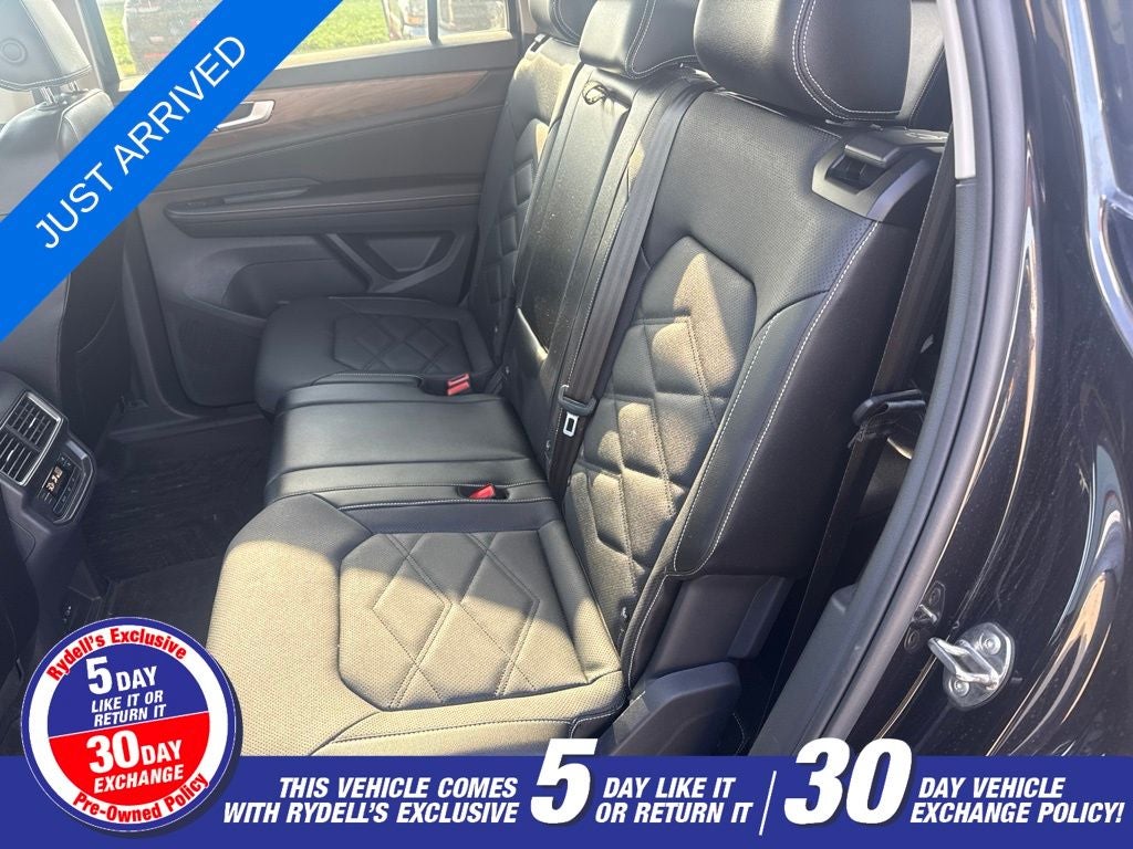 2024 Volkswagen Atlas 2.0T SE