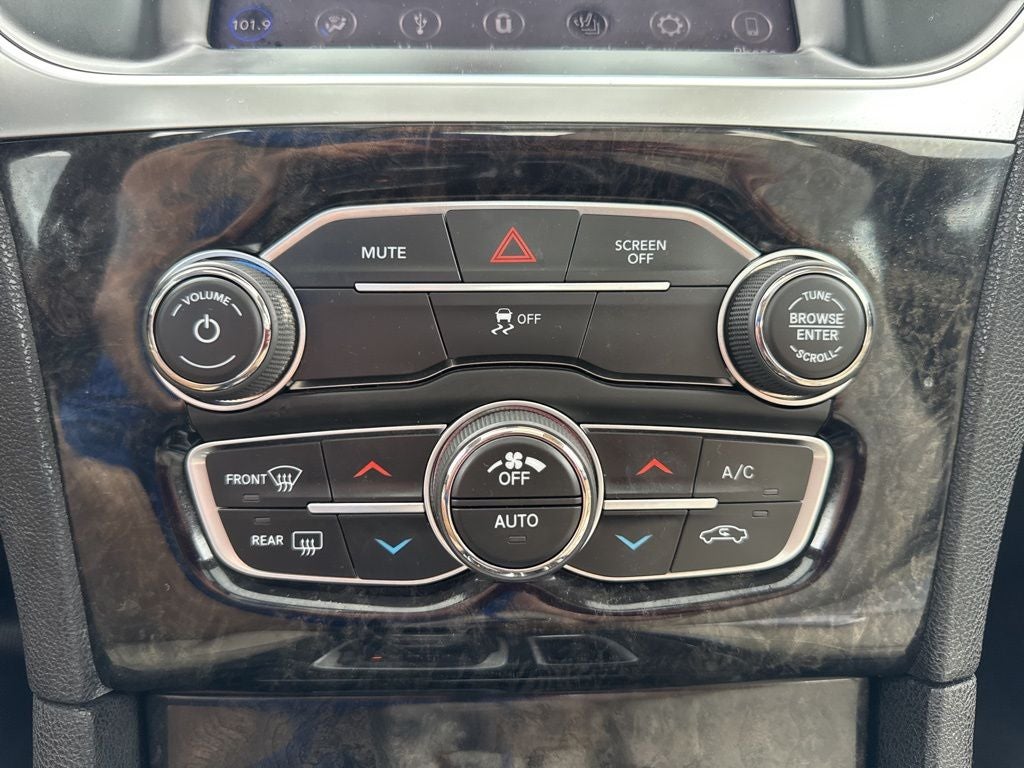 2018 Chrysler 300 Limited