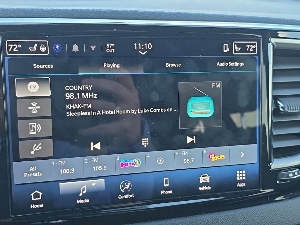 2025 Chrysler Pacifica Select