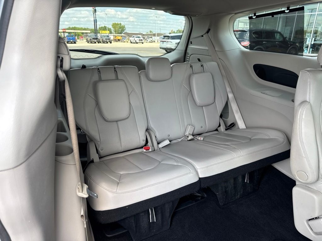 2021 Chrysler Pacifica Touring L