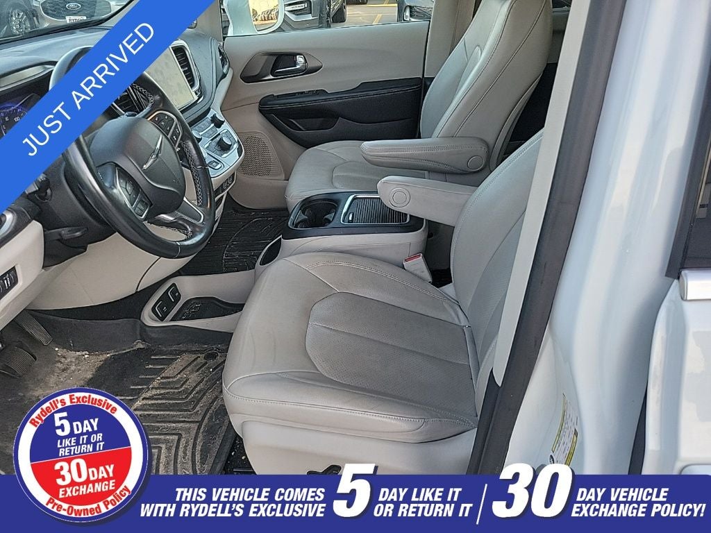 2021 Chrysler Pacifica Touring L