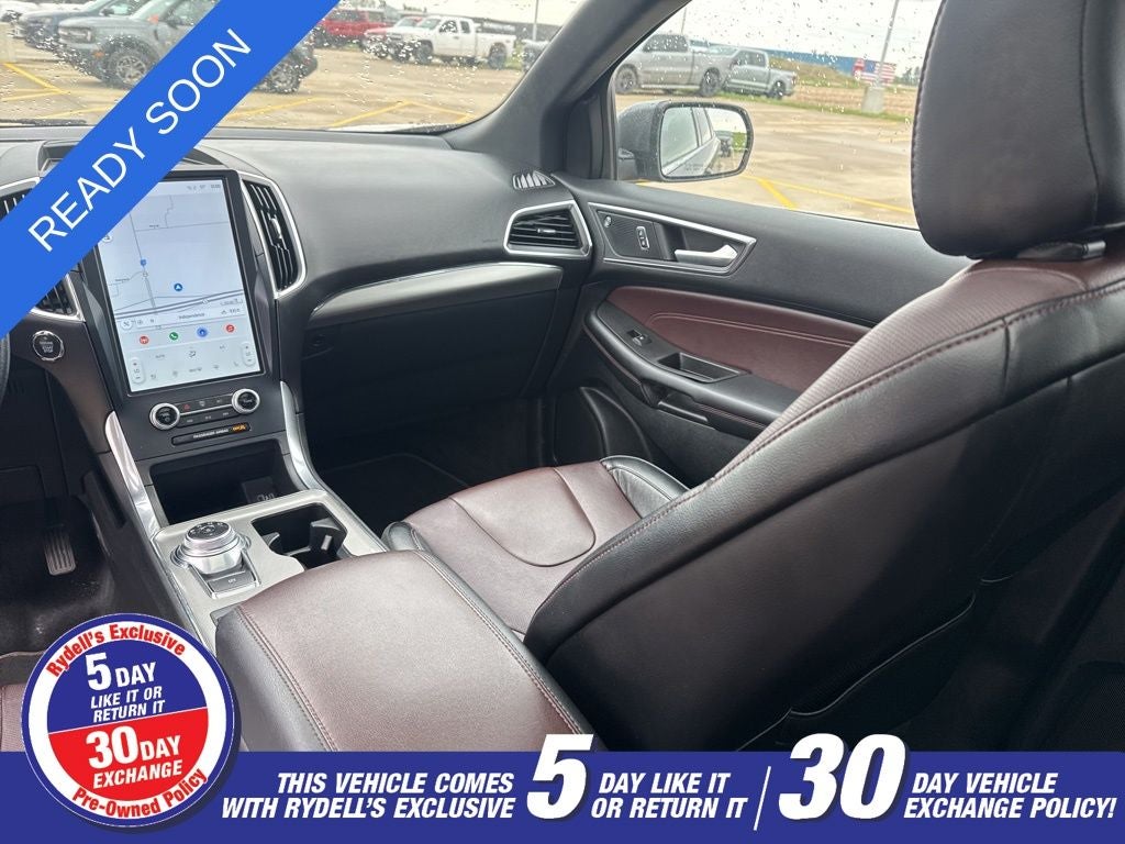 2022 Ford Edge Titanium