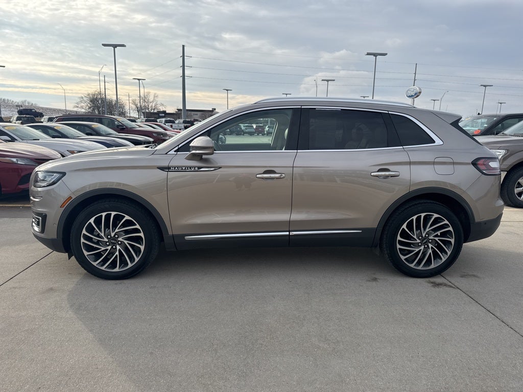 2020 Lincoln Nautilus Reserve