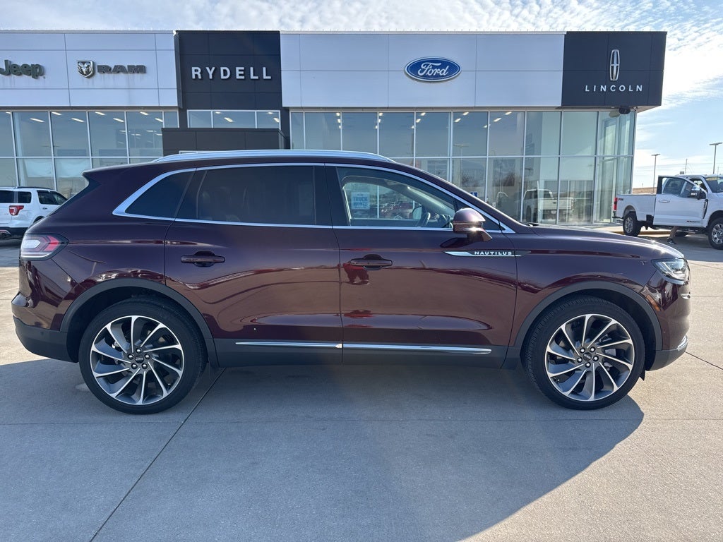 2023 Lincoln Nautilus Reserve