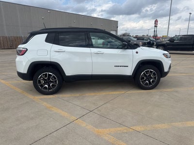 2025 Jeep Compass Trailhawk