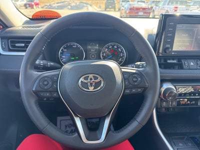 2022 Toyota RAV4 Hybrid XLE Premium