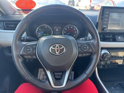 2022 Toyota RAV4 Hybrid XLE