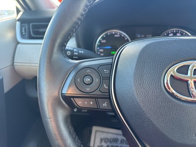 2022 Toyota RAV4 Hybrid XLE