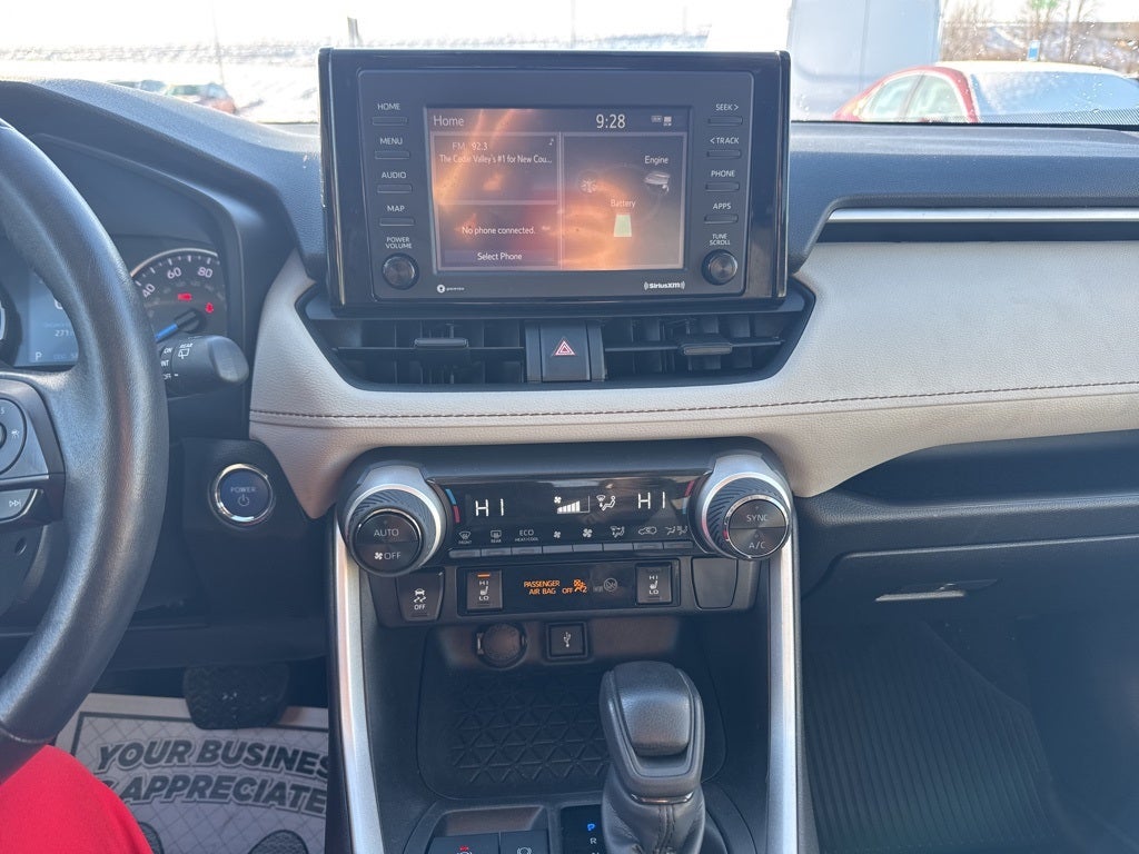 2022 Toyota RAV4 Hybrid XLE