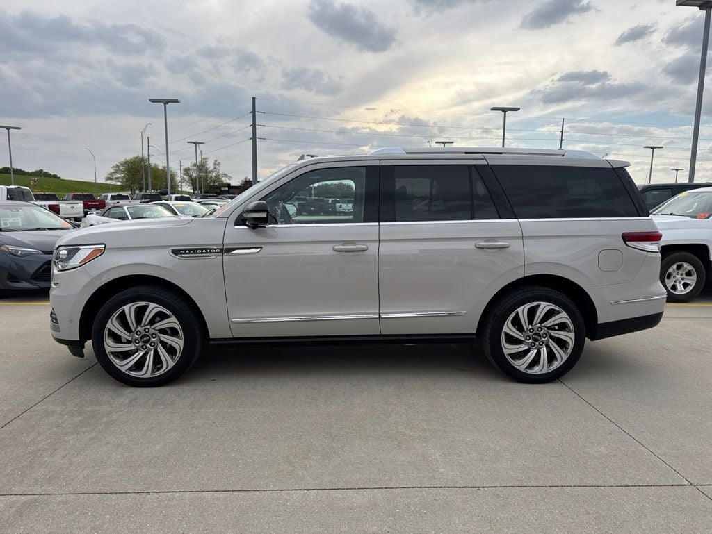2023 Lincoln Navigator Reserve