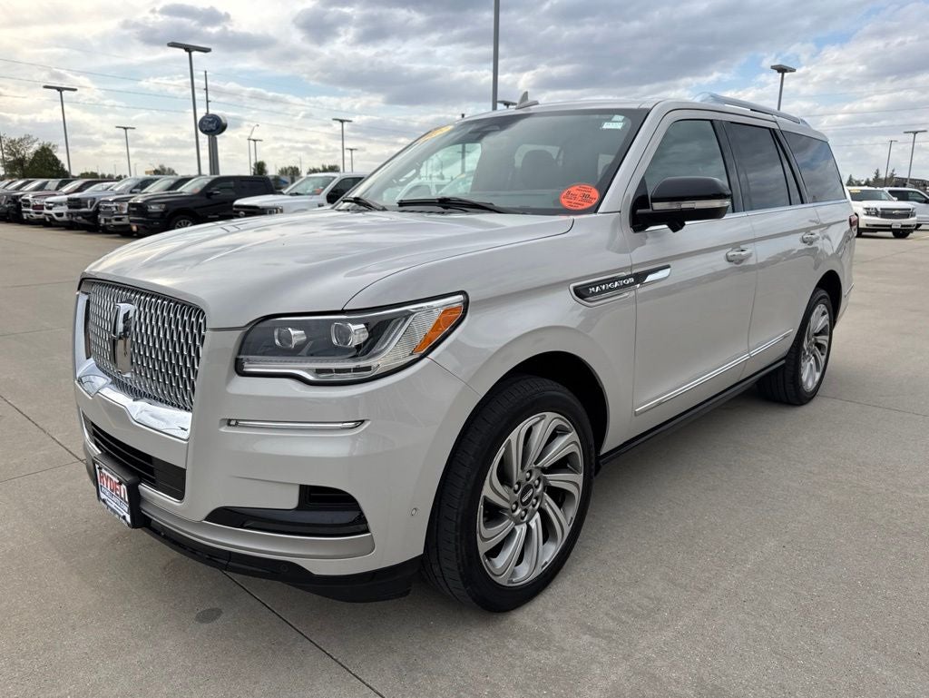 2023 Lincoln Navigator Reserve
