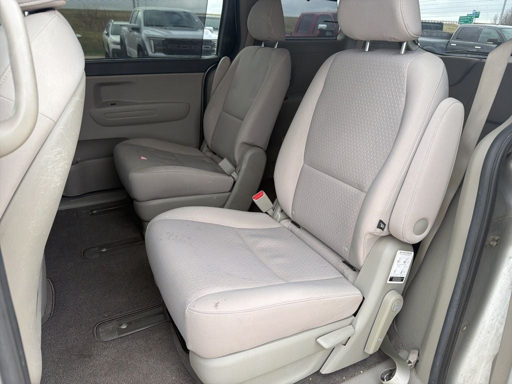 2016 Kia Sedona LX