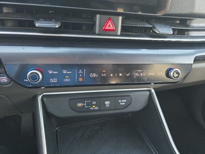 2025 Kia Carnival LXS