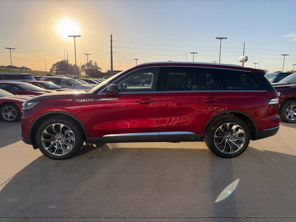 2027 Lincoln Aviator Premiere
