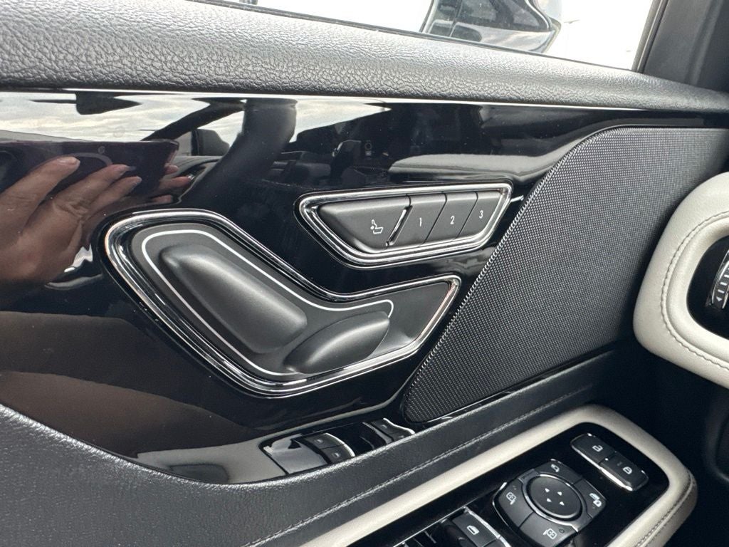 2026 Lincoln Aviator Premiere - Photo 7