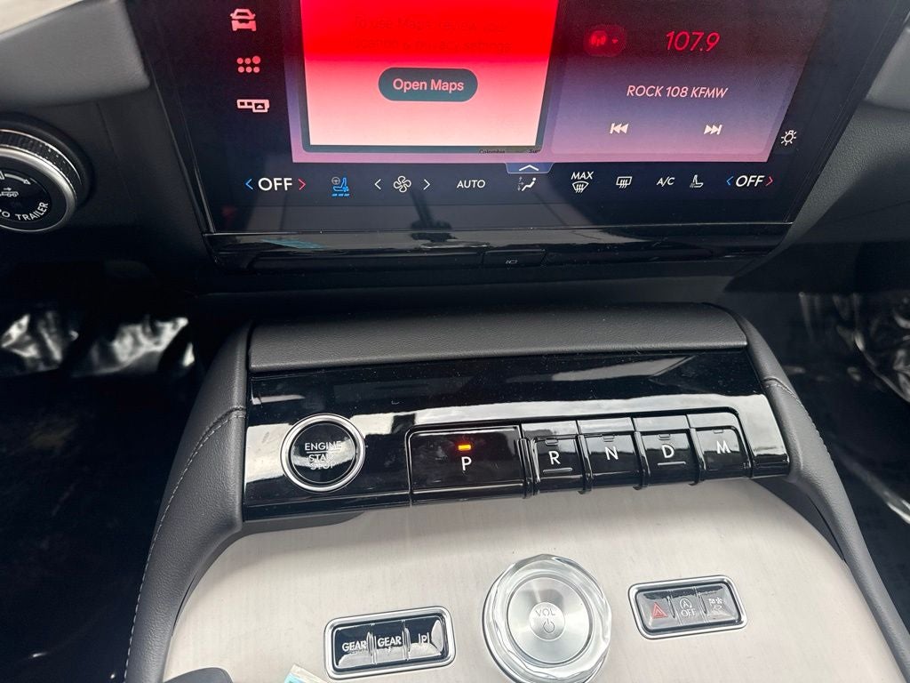 2027 Lincoln Navigator L Reserve