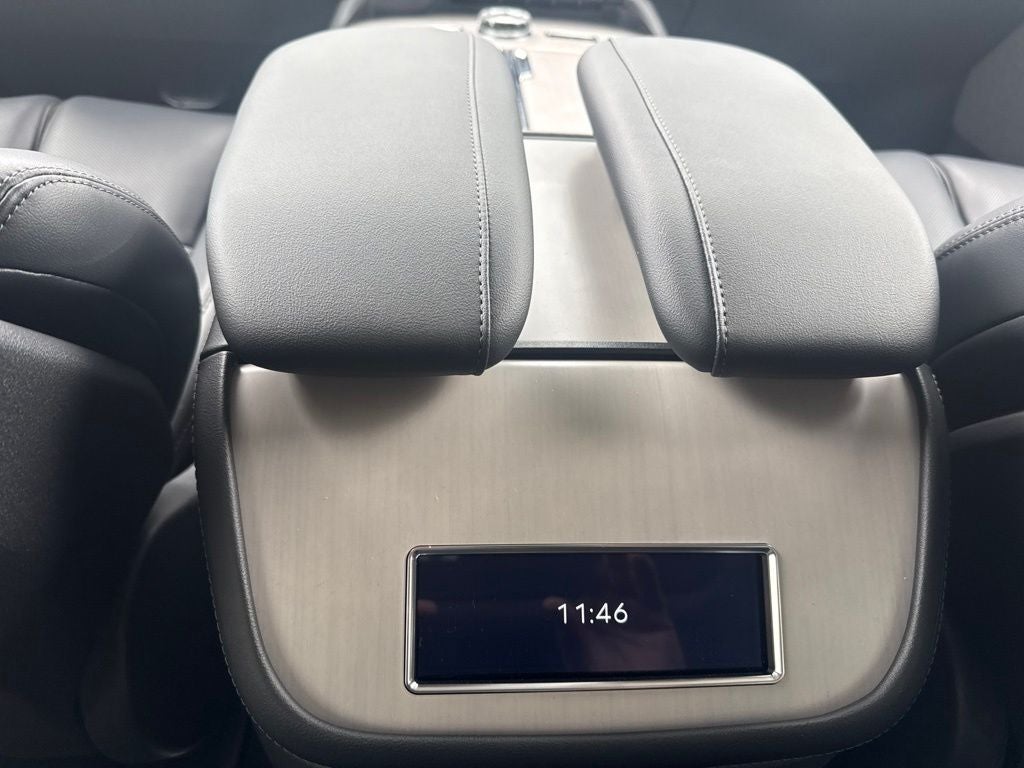 2027 Lincoln Navigator L Reserve