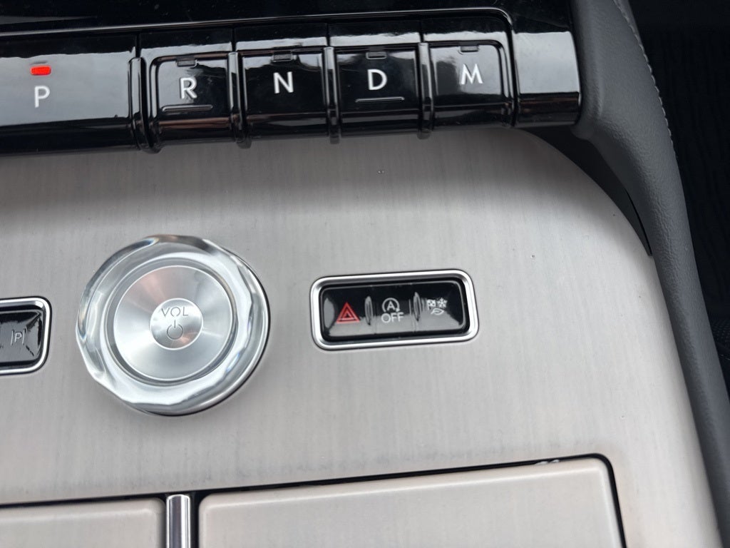 2025 Lincoln Navigator Reserve-L