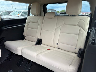 2027 Lincoln Navigator Premiere L