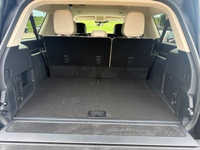 2027 Lincoln Navigator Premiere L