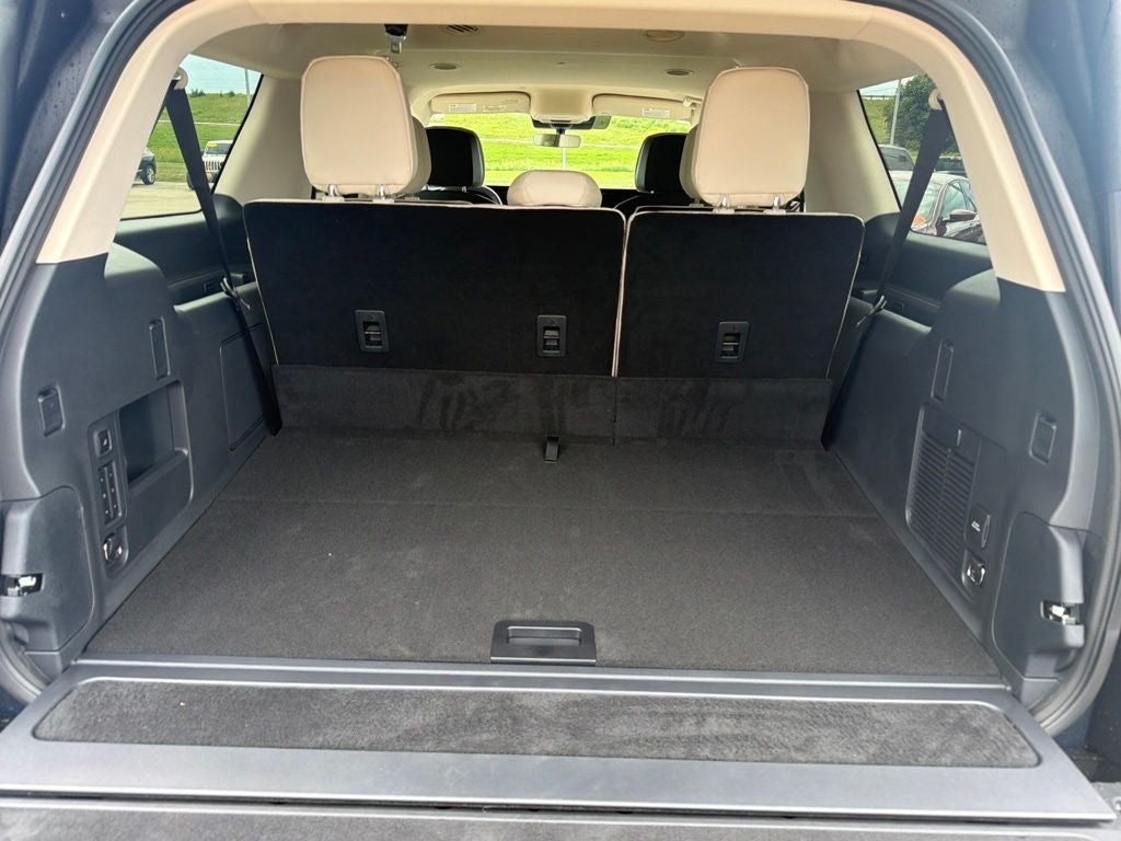 2027 Lincoln Navigator Premiere L