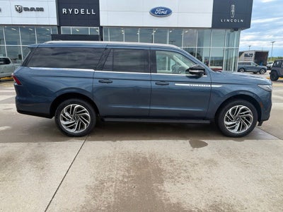 2027 Lincoln Navigator Premiere L