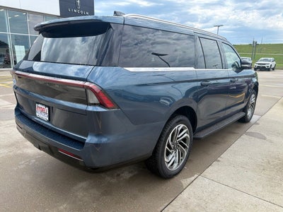 2027 Lincoln Navigator Premiere L