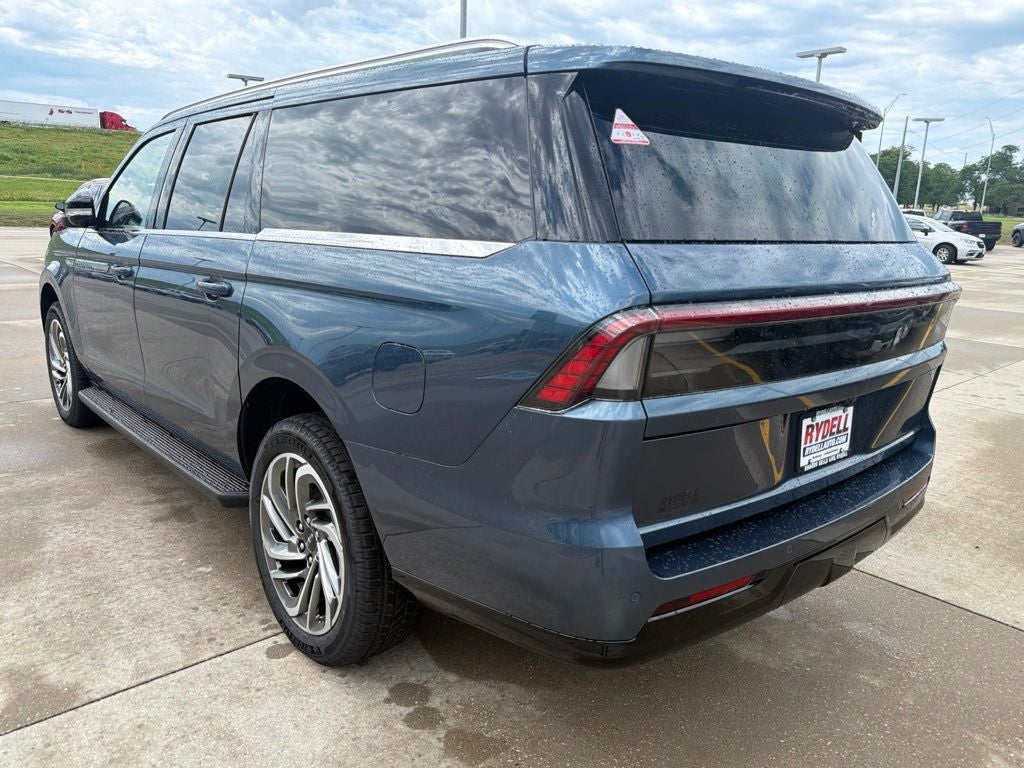 2027 Lincoln Navigator Premiere L