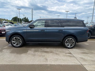 2027 Lincoln Navigator Premiere L
